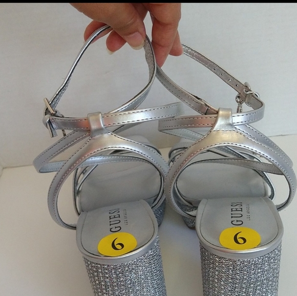 Guess silver embellished platforms heel rhinestones sandals size 9 - Picture 8 of 11